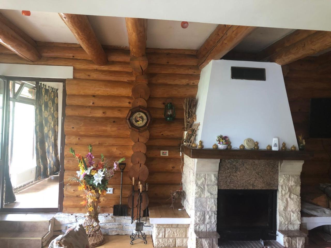 Hot Tub Chalet Retreat Villa Braşov Exteriör bild